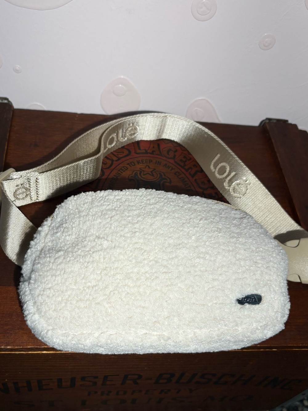 Lolë Unisex Fleece Sherpa Belt Bag Cream Ivory Cozy Crossbody Fanny Pack